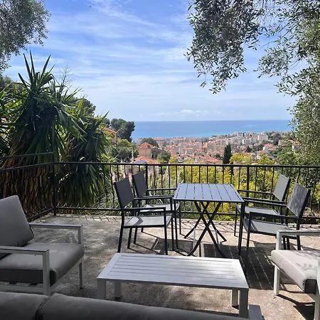 Petit Paradis Perché Au Coeur De