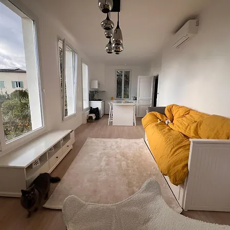 Petit Paradis Perché Au Coeur De * Nizza